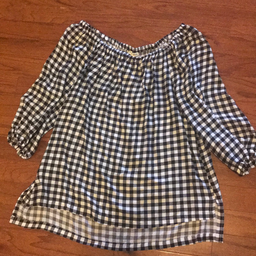 Checked Tunic Top. 2x